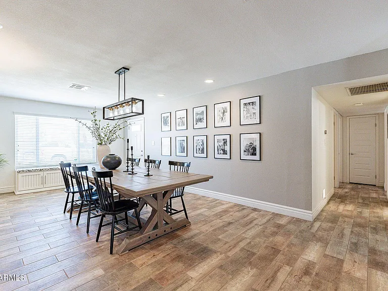 2033 E Harvard Dr — Photo 9
