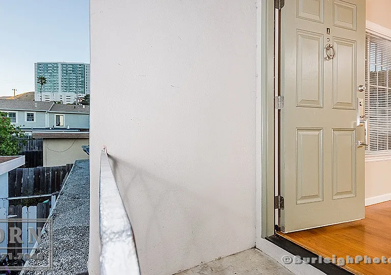 145 Gardiner Ave #A — Photo 3
