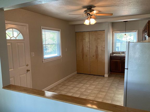 5th image of 5245 N Montclair Ave