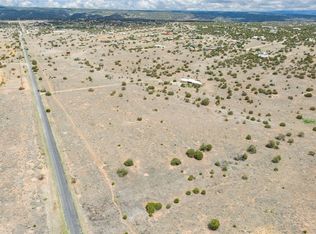 30 Ranch Rd, Lamy, NM 87540