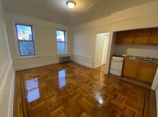2285 Sedgewick Avenue 303 image 1 of 5