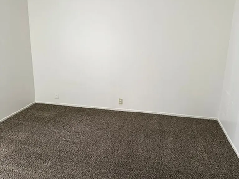 4171 California Ave #22 — Photo 5