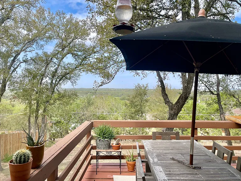 800 Dale Dr — Photo 2
