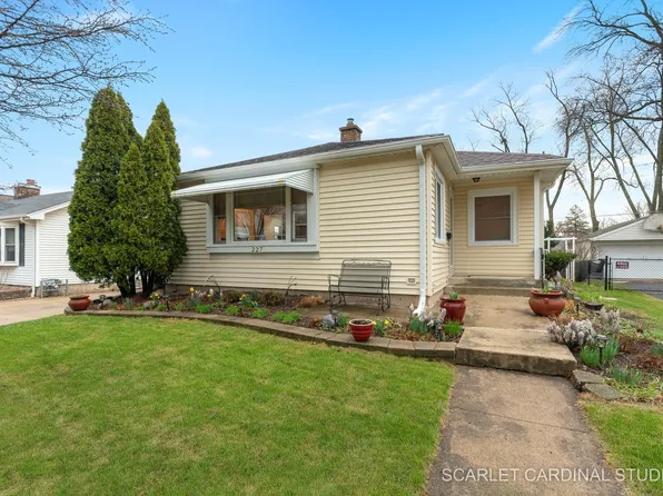 227 S Oakland Grv, Elmhurst, IL 60126