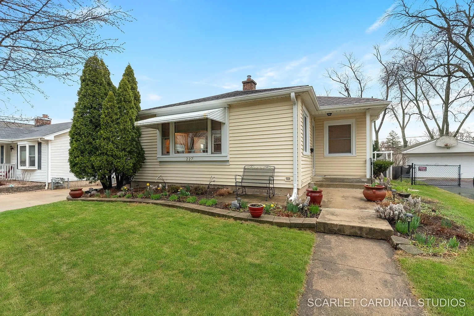227 S Oakland Grv photo 1