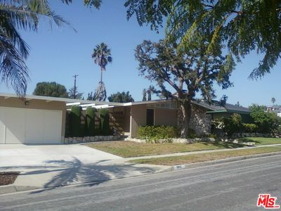 5815 S Chariton Ave, Los Angeles, CA, 90056