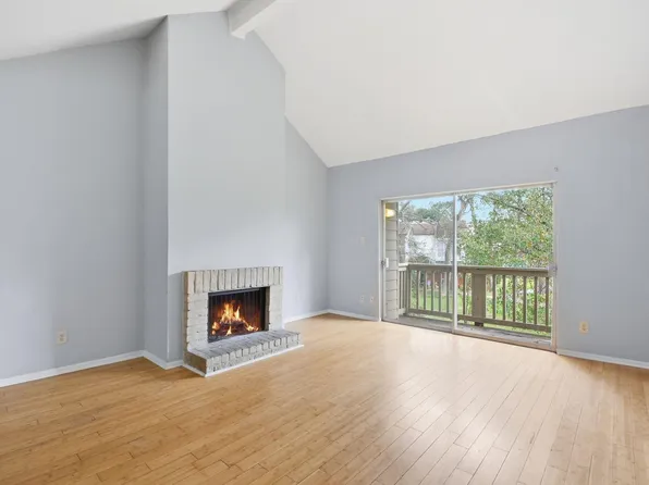 2100 Tanglewilde St APT 576, Houston, TX 77063