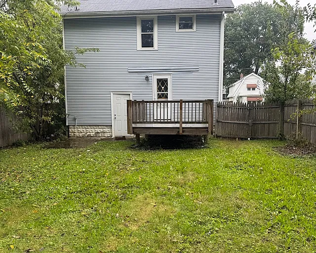 2 bed, 1072 sqft, $1,200 — Photo 2