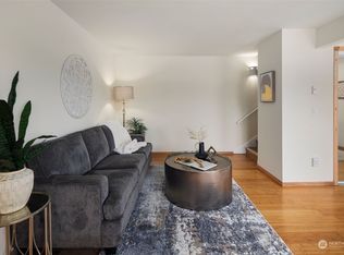 5713 122nd Ave SE APT 162, Bellevue, WA