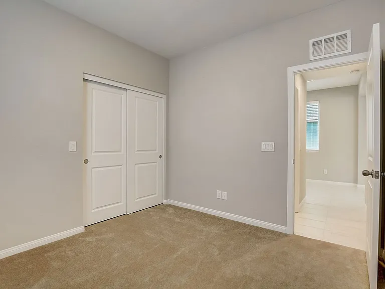 10643 Enridge Ave — Photo 24