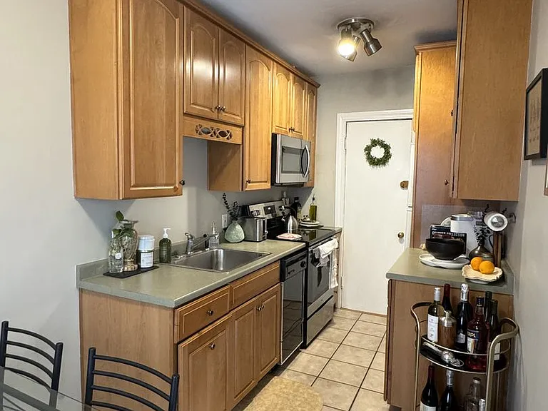 64 Queensberry St #115 — Photo 7