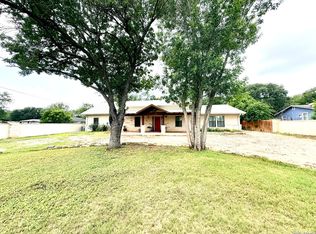 5923 Pioneer Rdg, San Antonio, TX 78245
