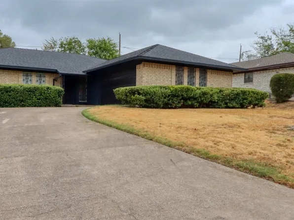 327 Penguin Dr, Dallas, TX 75241