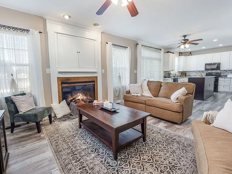 15575 Catamaran Ct — Photo 26