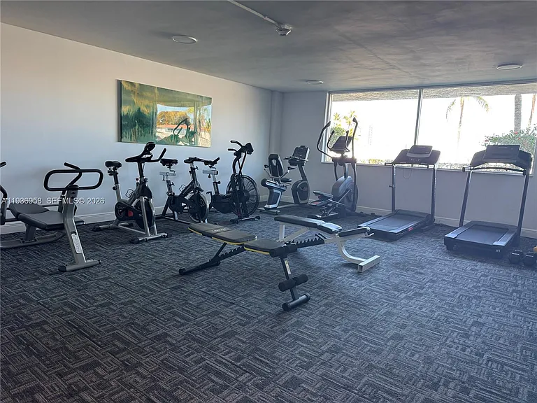 2821 N Miami Beach Blvd #5P — Photo 21