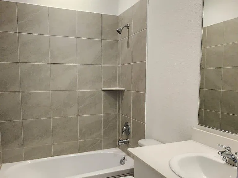 1422 Mesquite Ln — Photo 5