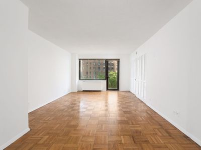 201 W 70th St APT 5E, New York, NY, 10023
