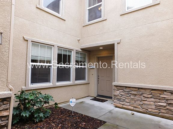 2nd image of 3301 N Park Dr Unit 2614