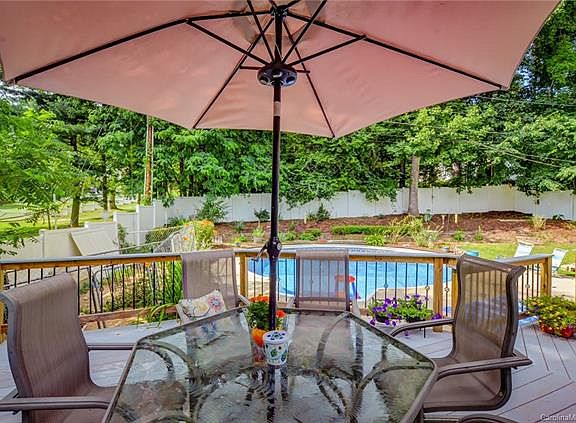 5th image of 476 Stoney Gardens Ct