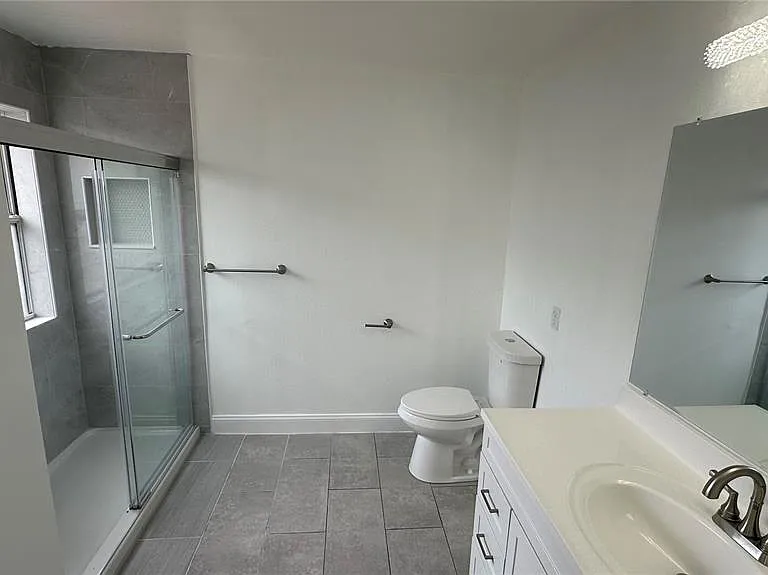 2437 Hassonite St — Photo 11