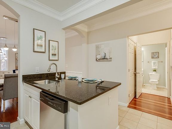 5th image of 7 Granite Pl Unit 213