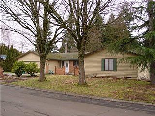 1st image of 7204 NE 72nd Pl