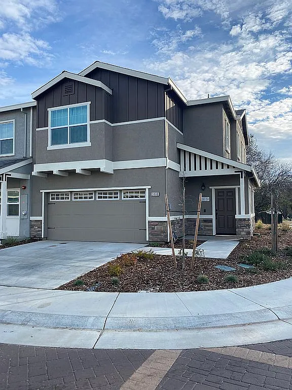 3800 Anders Way photo 1