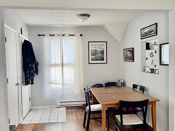 3rd image of 1943 Fillmore St NE #2