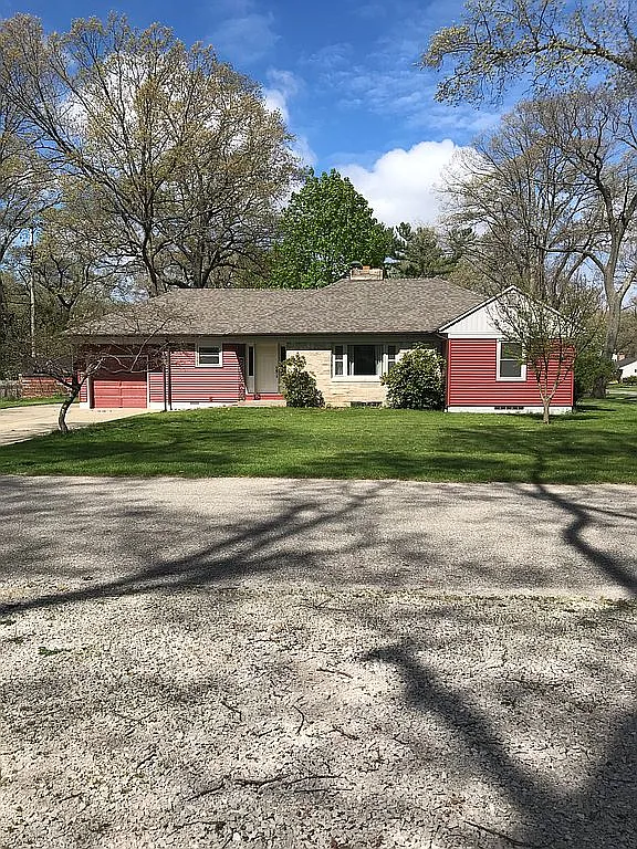 3737 Diversey St photo 1