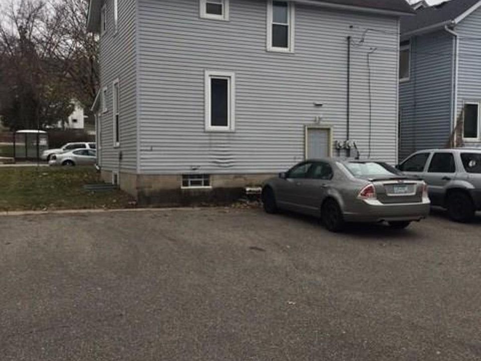 2nd image of 428 N 4th St