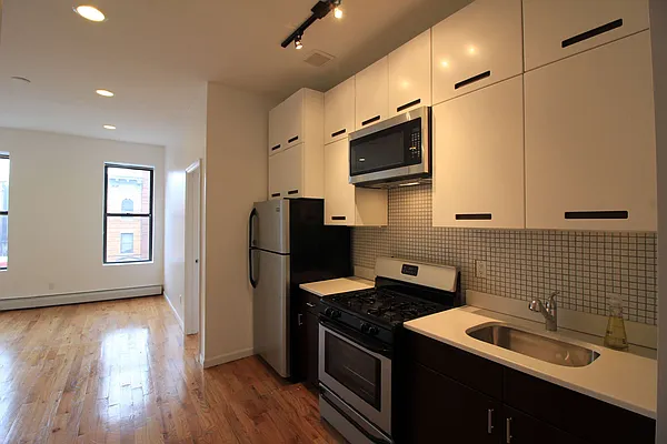 Rented by True Real Estate Group | media 1