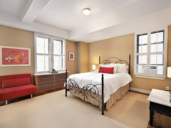 2nd image of 12 W 72nd St APT 7K