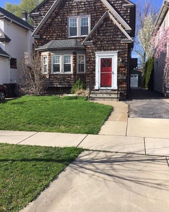 1st image of 402 McKinley Ave
