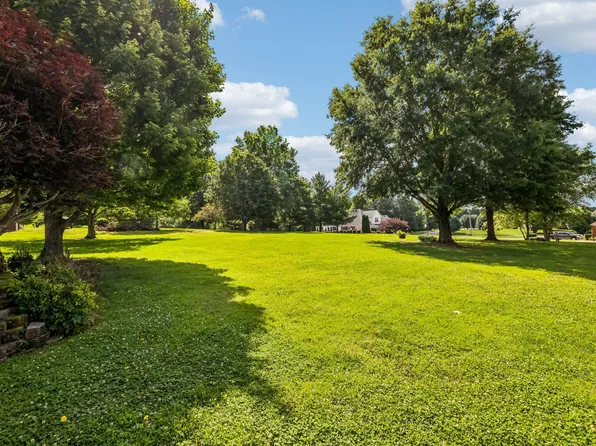 2452 Pleasant View Rd, Pleasant View, TN 37146