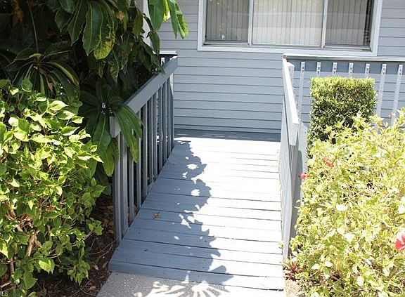 4th image of 251 Fenwick Dr Unit 9