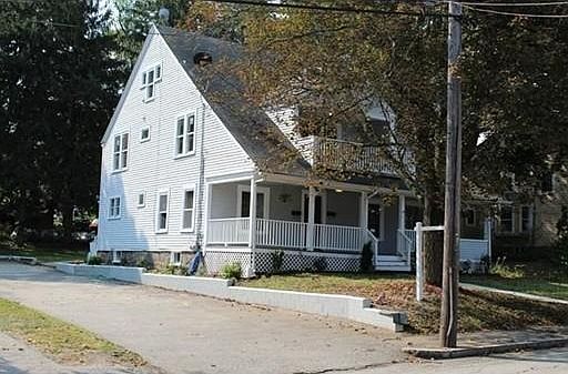 2nd image of 17 Broad St #2