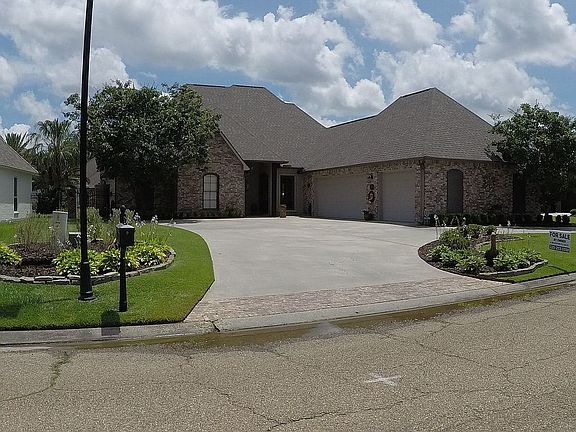 2nd image of 16466 Spanish Oaks Blvd