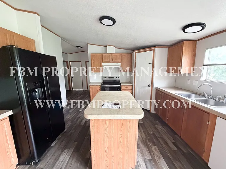 1075 Pluto Rd — Photo 7