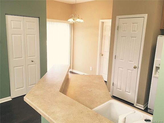 4th image of 340 Hancock Union Ln #82