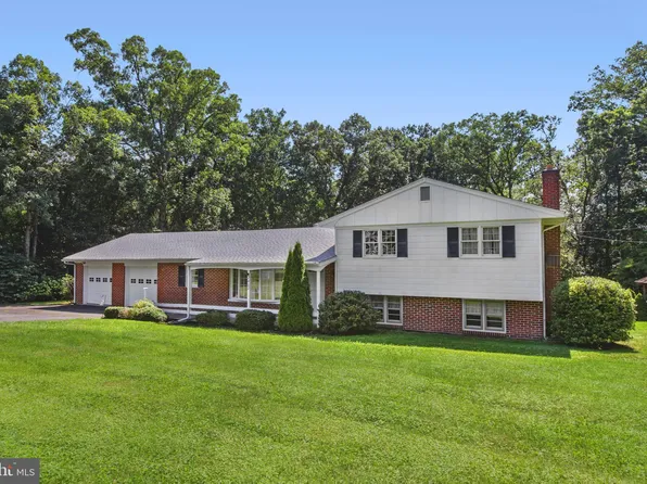 2402 Beverly Dr, Joppa, MD 21085