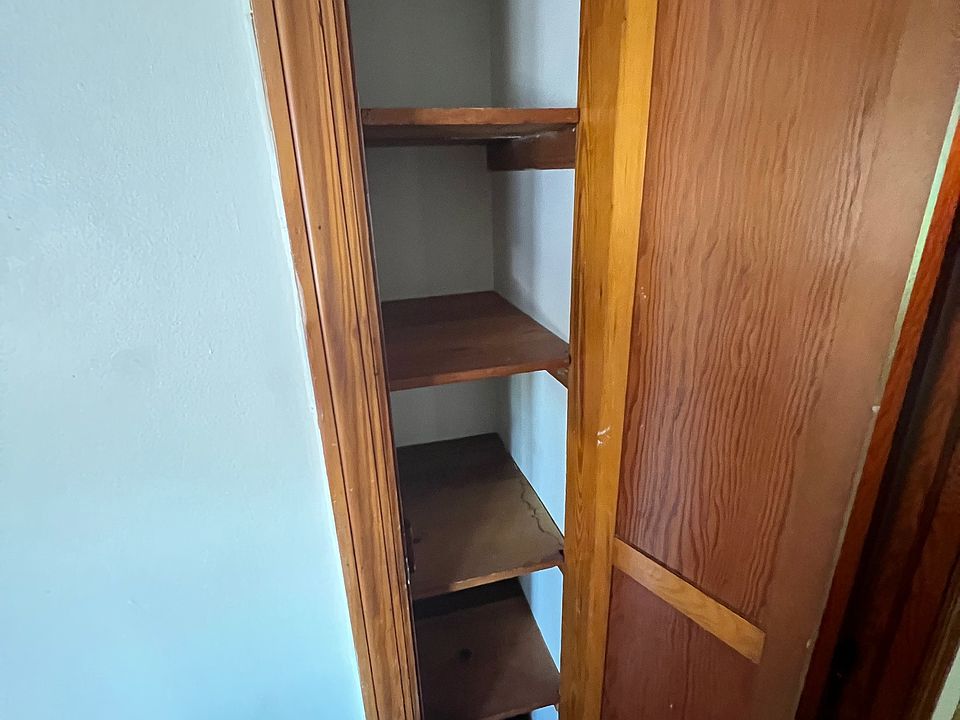Hall Linen closet
