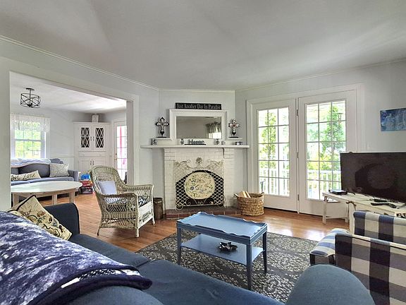 5th image of 45 Stearns Rd