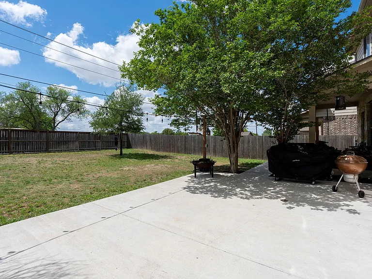 227 Sandstone Trl — Photo 28