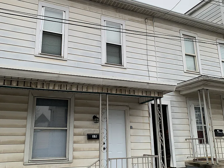 16 S Walnut St #16 — Photo 2