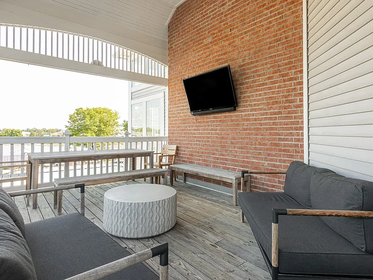 Sundance Apartments — Photo 44