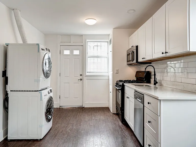 810 Otis Pl NW #4 — Photo 5
