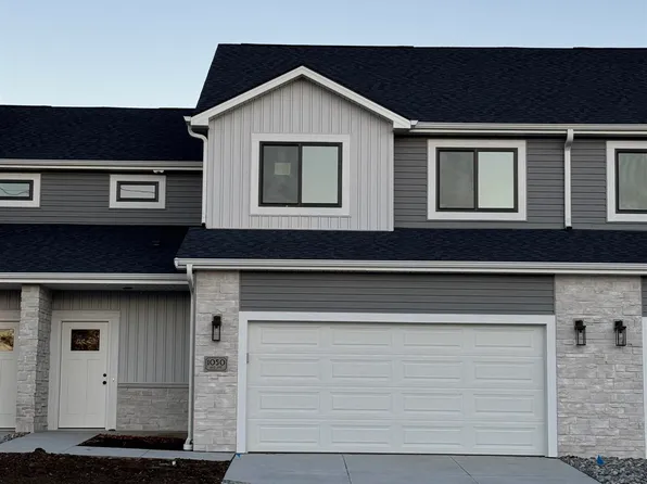 1050 Iris Ave, Crete, NE 68333