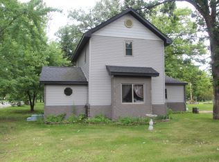 305 1st St S, Royalton, MN 56373