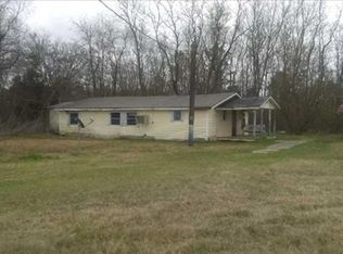 18501 Broussard Cemetery Rd, Iowa, LA 70647