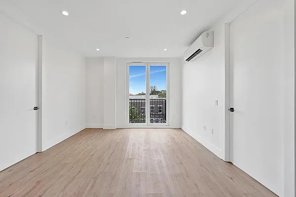 Rented by Rentopia | media 50